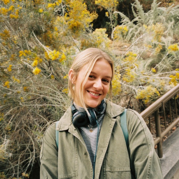 Meet your Posher, Paige - Picture 1 of 1